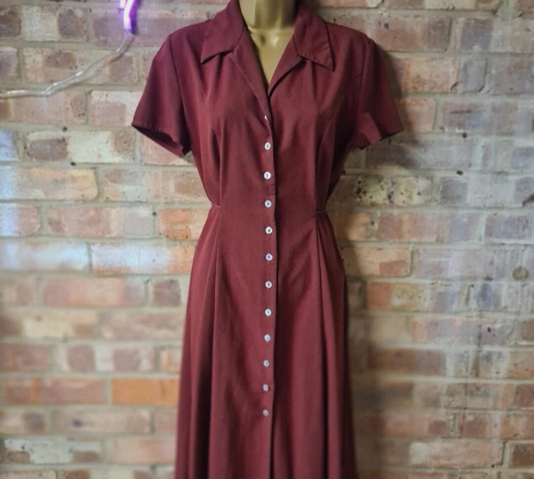 Vintage pin up wiggle dress